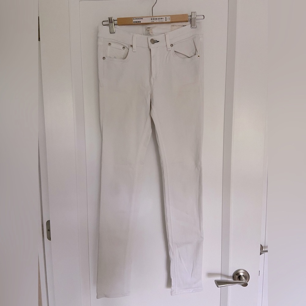 Rag and Bone white stretchy jeans size 27